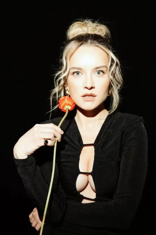 Julia C.