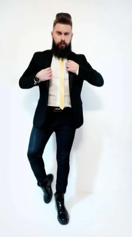 Damian G.