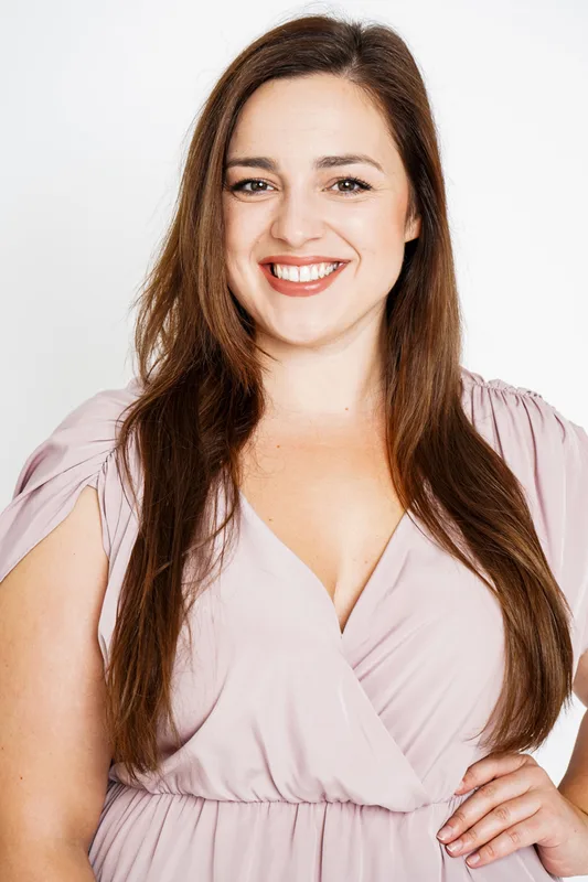 Gabriela J.