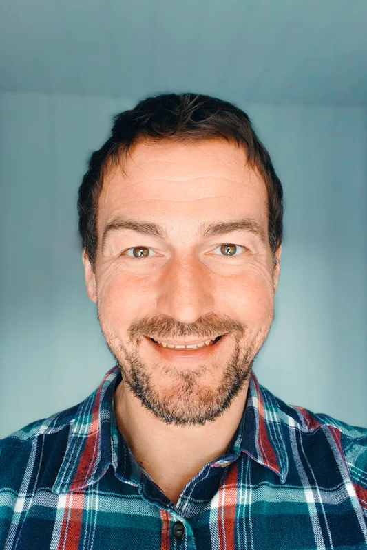 Piotr  M.