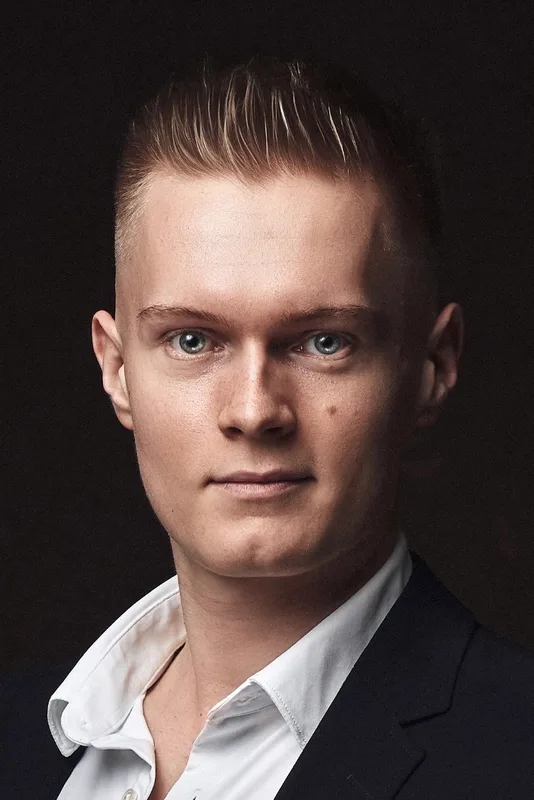 Marek W.