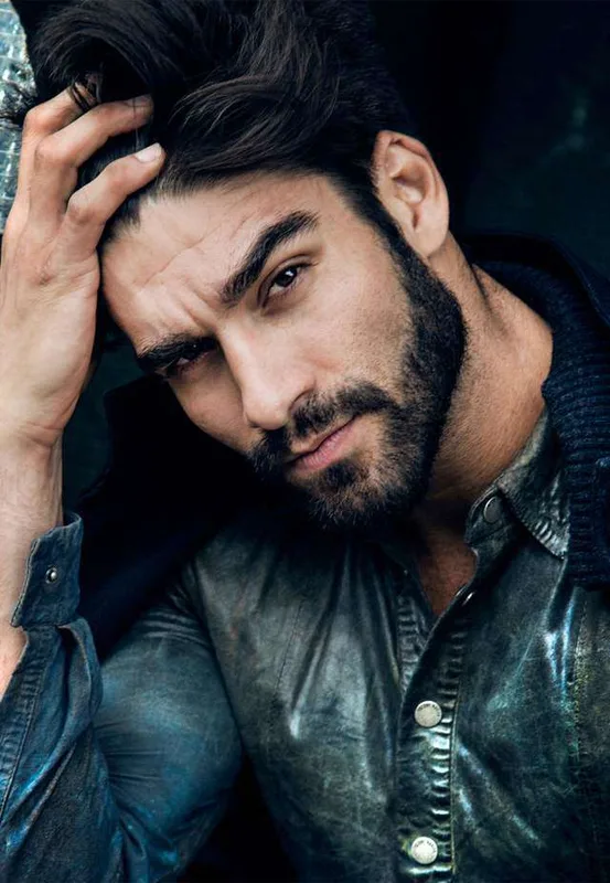 Leonardo M.