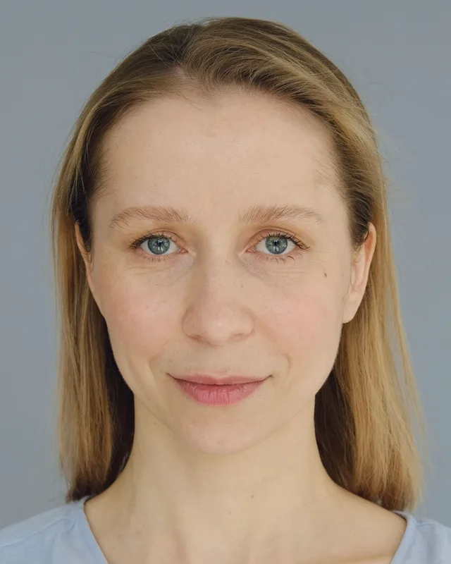 Nela A.