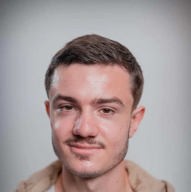 Gökhan Ö.