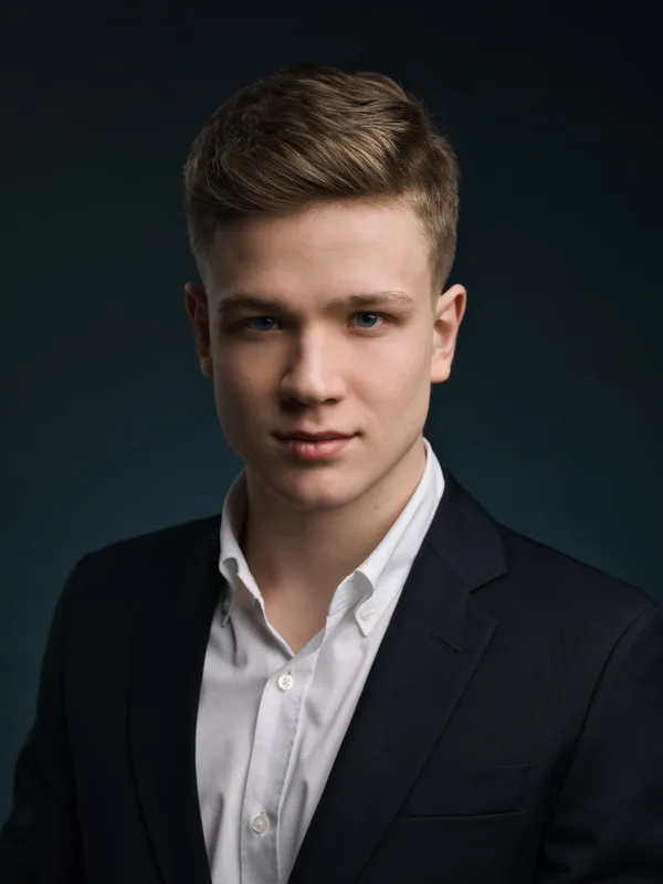 Maksym S.