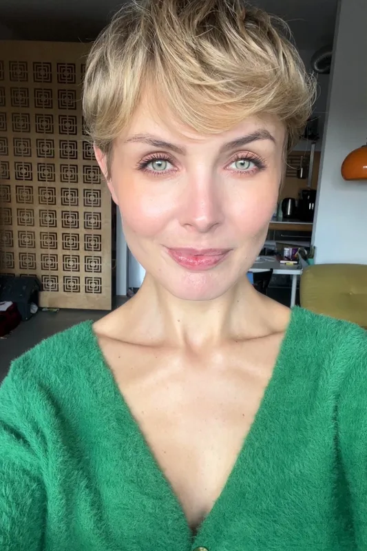 Izabela  S.