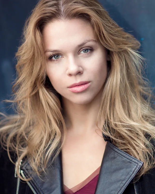 Izabela M.