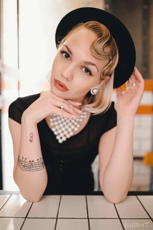 Dari D.