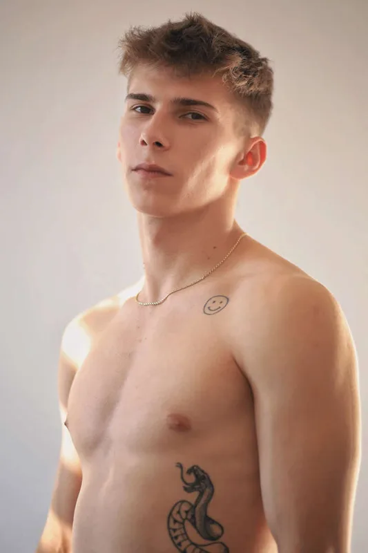 Konrad M.
