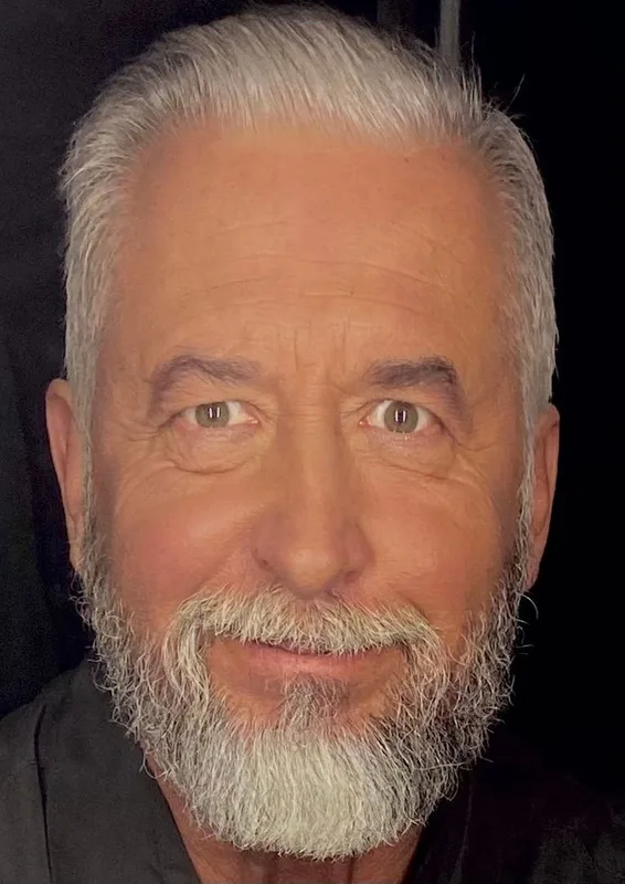 PAWEŁ L.
