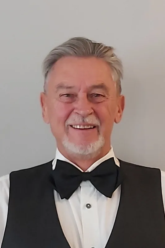 Andrzej  B.