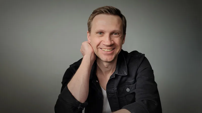 Denis S.