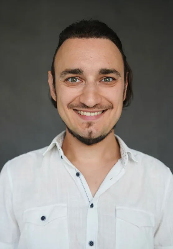 Łukasz S.